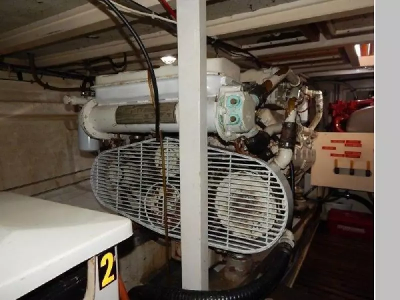 1985 Grand Banks Classic