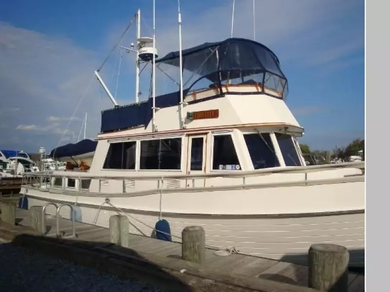 1985 Grand Banks Classic