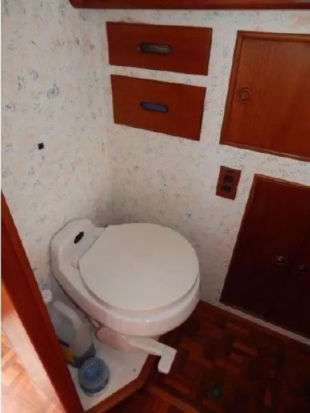 1985 Grand Banks Classic