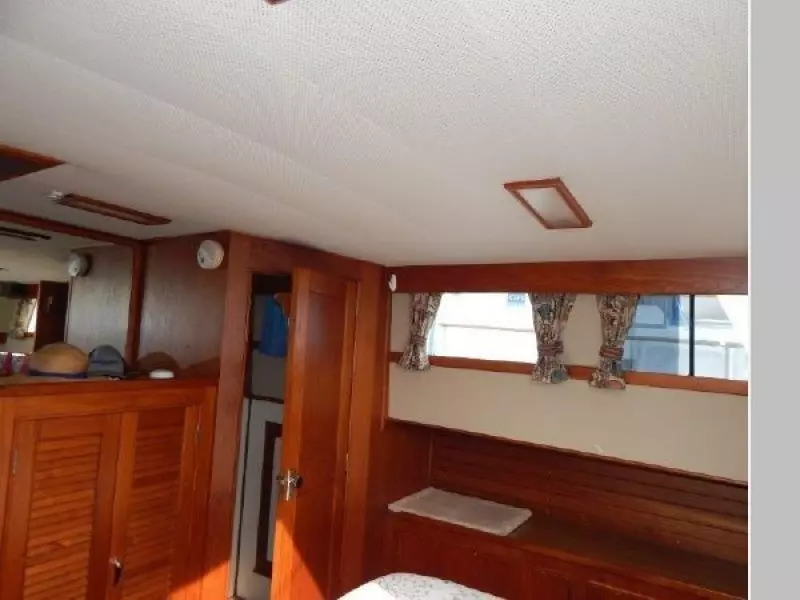 1985 Grand Banks Classic