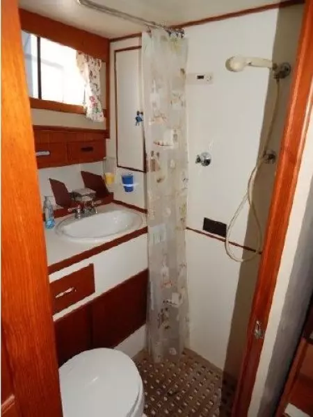 1985 Grand Banks Classic