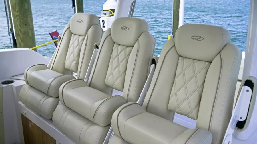 Helm Seating