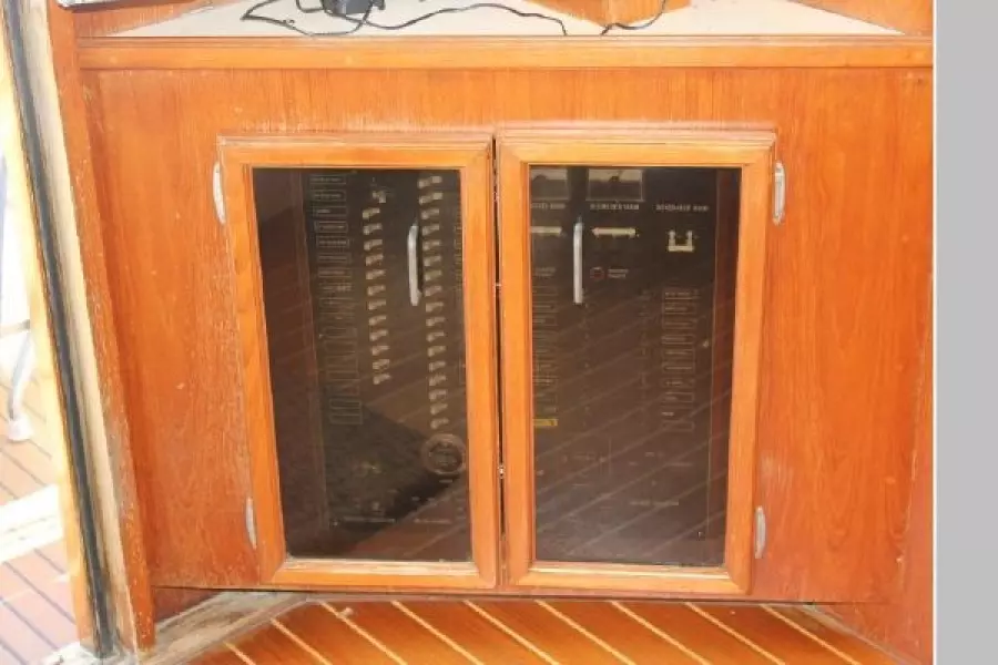 1986 Egg Harbor 41 Convertible