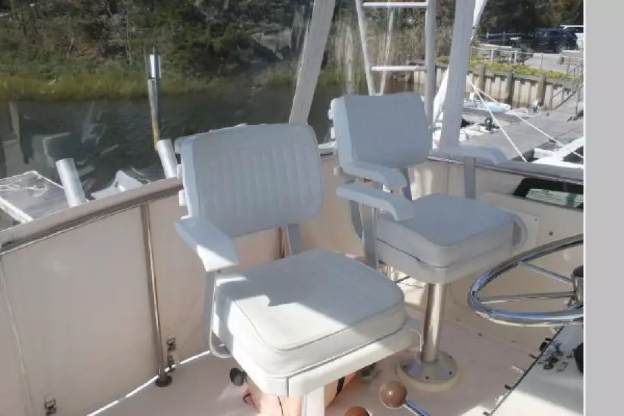 1986 Egg Harbor 41 Convertible