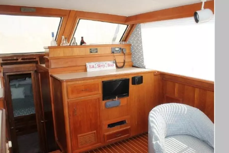 1986 Egg Harbor 41 Convertible