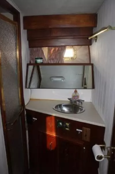 1986 Egg Harbor 41 Convertible