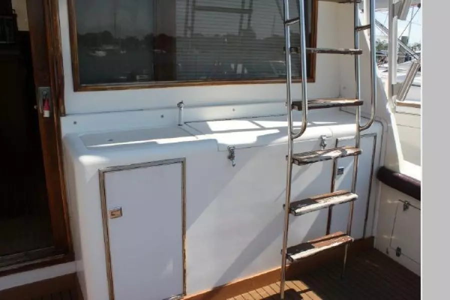 1986 Egg Harbor 41 Convertible