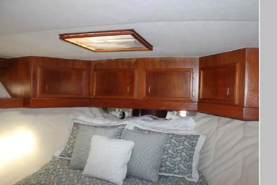 1986 Egg Harbor 41 Convertible