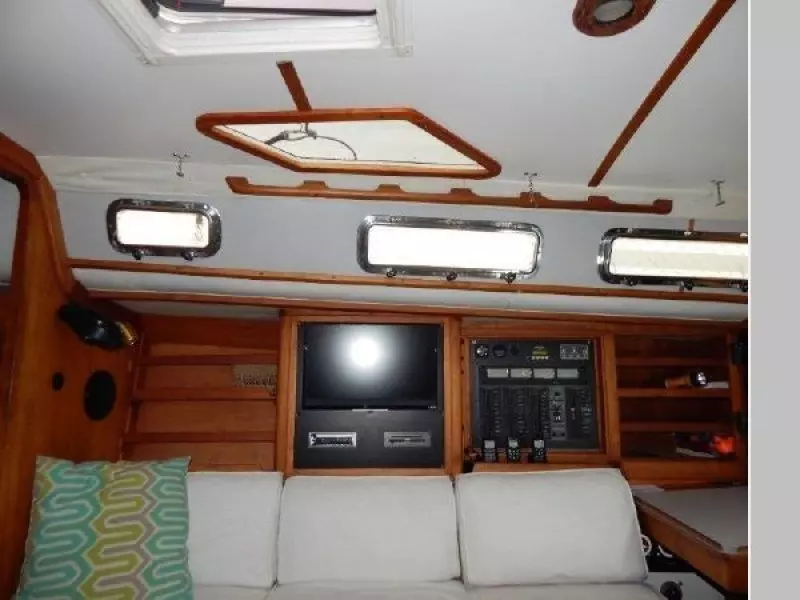 1997 Freedom 40/40