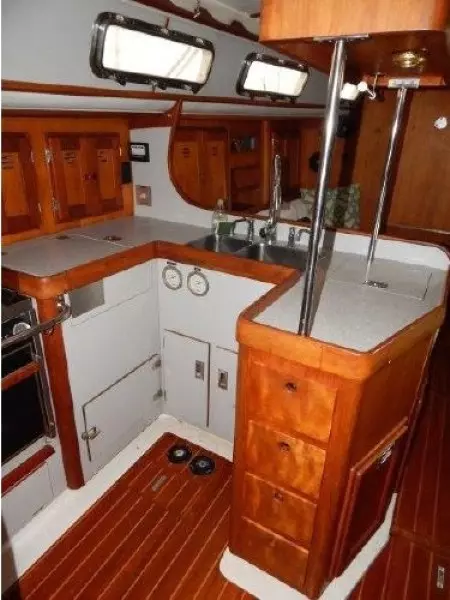 1997 Freedom 40/40