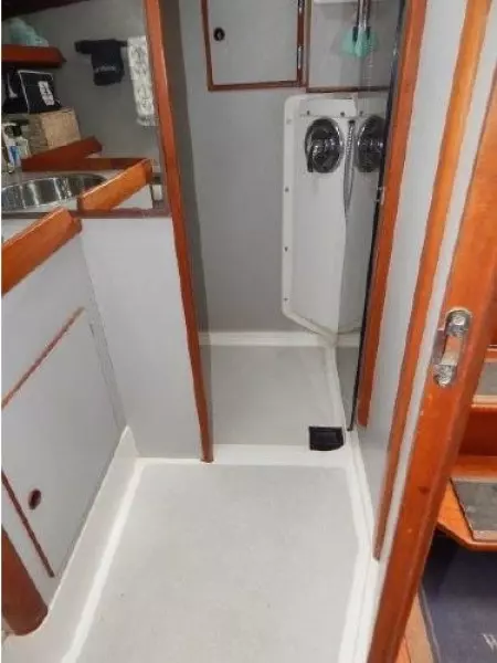 1997 Freedom 40/40