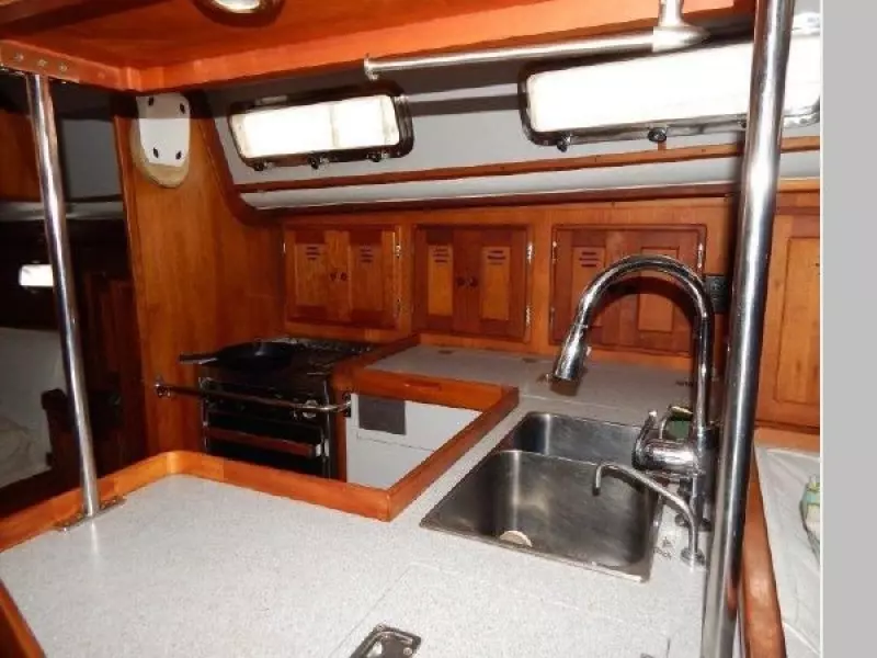 1997 Freedom 40/40