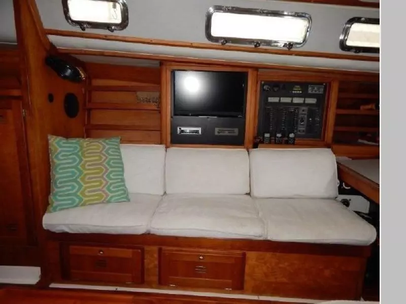 1997 Freedom 40/40