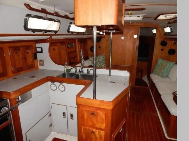 1997 Freedom 40/40