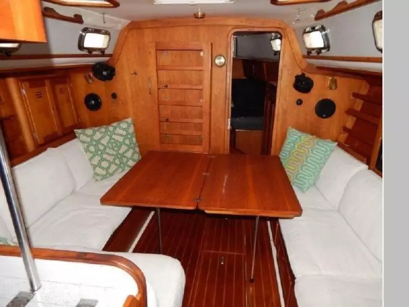 1997 Freedom 40/40