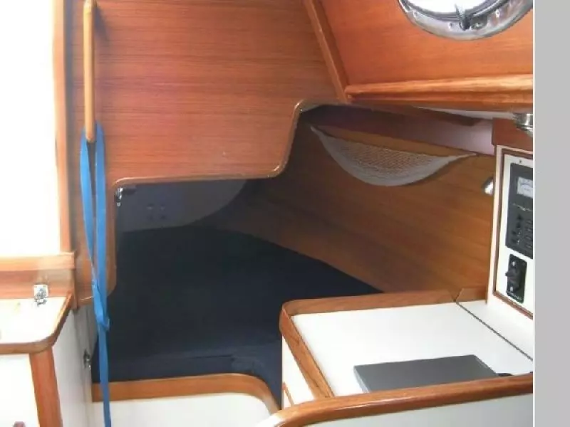 1999 Alerion Express 38 Yawl