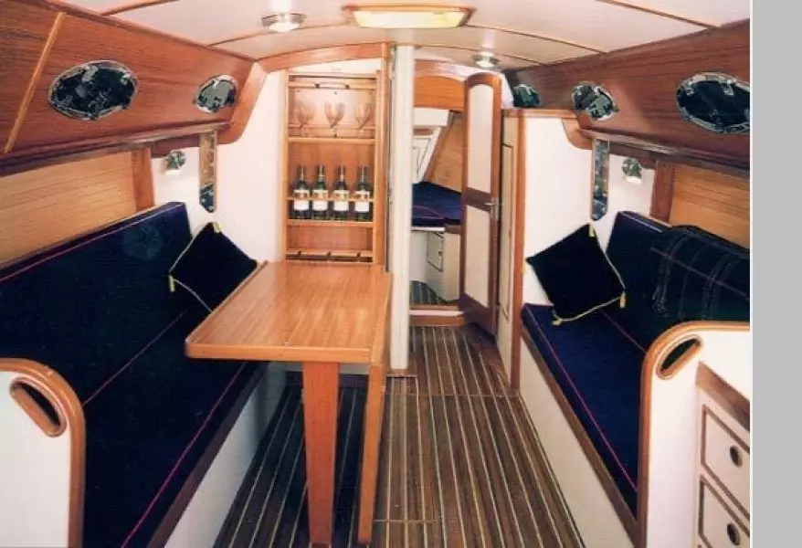 1999 Alerion Express 38 Yawl