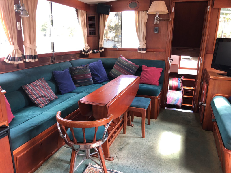 1988 Grand Banks Classic