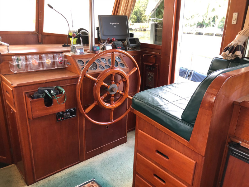 1988 Grand Banks Classic
