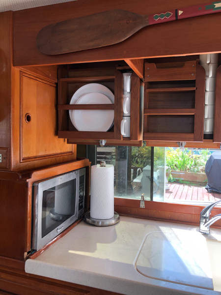 1988 Grand Banks Classic