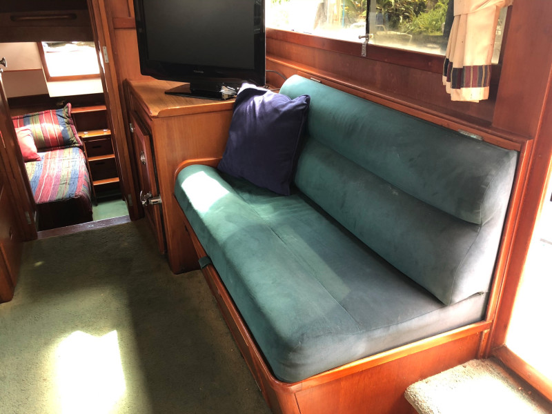 1988 Grand Banks Classic