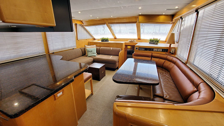 1996 Ocean Alexander 546 Yachtfisher