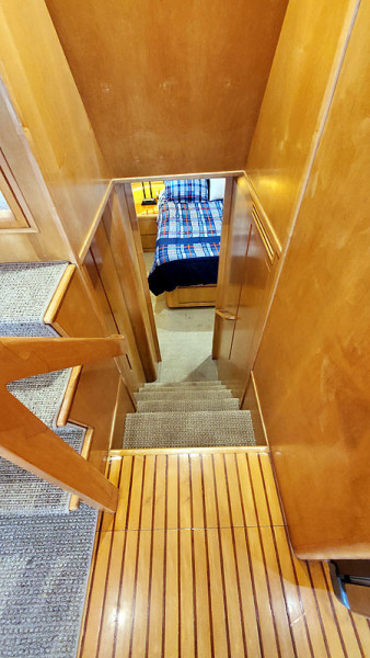 1996 Ocean Alexander 546 Yachtfisher