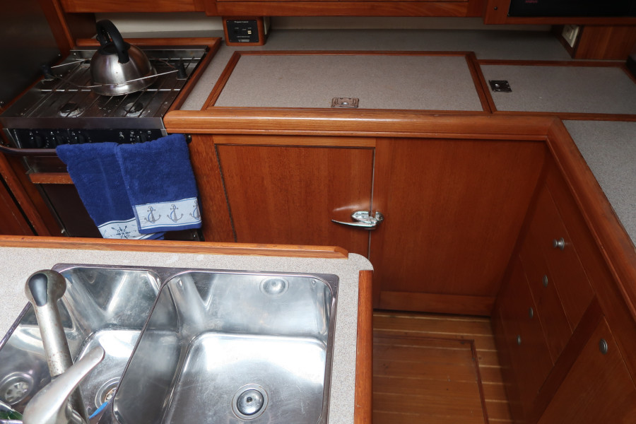 2002 Hunter 460