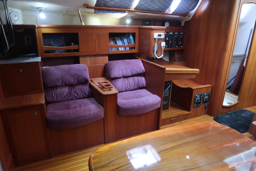 2002 Hunter 460