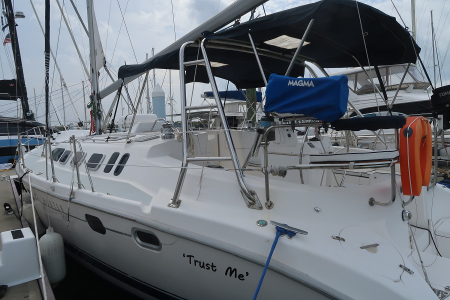 2002 Hunter 460