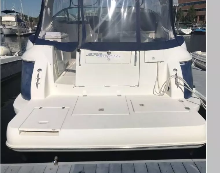 2005 Cruisers Yachts 370 Esprit