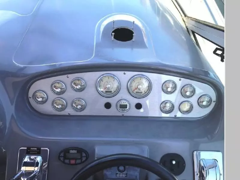 2005 Cruisers Yachts 370 Esprit