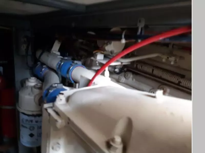 1980 Hatteras Convertible