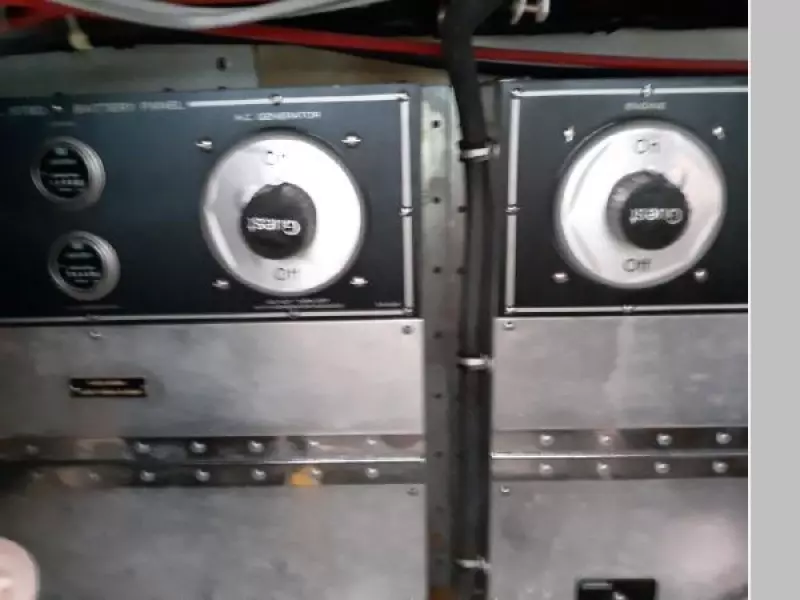 1980 Hatteras Convertible