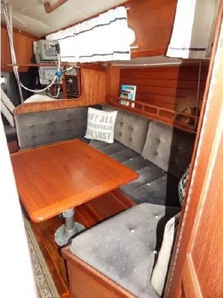 1986 Ericson 35-III