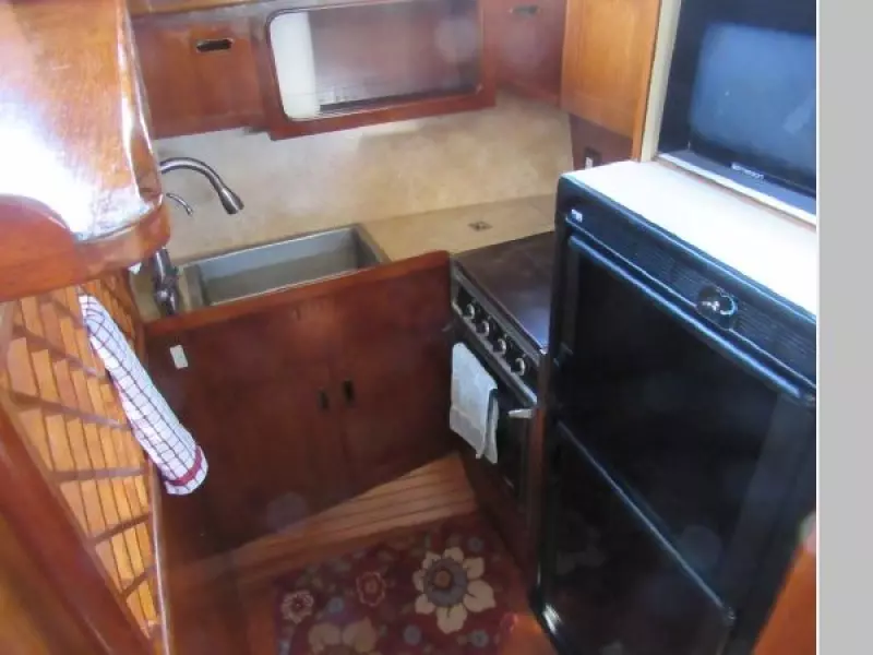 1988 President 35 Double Cabin