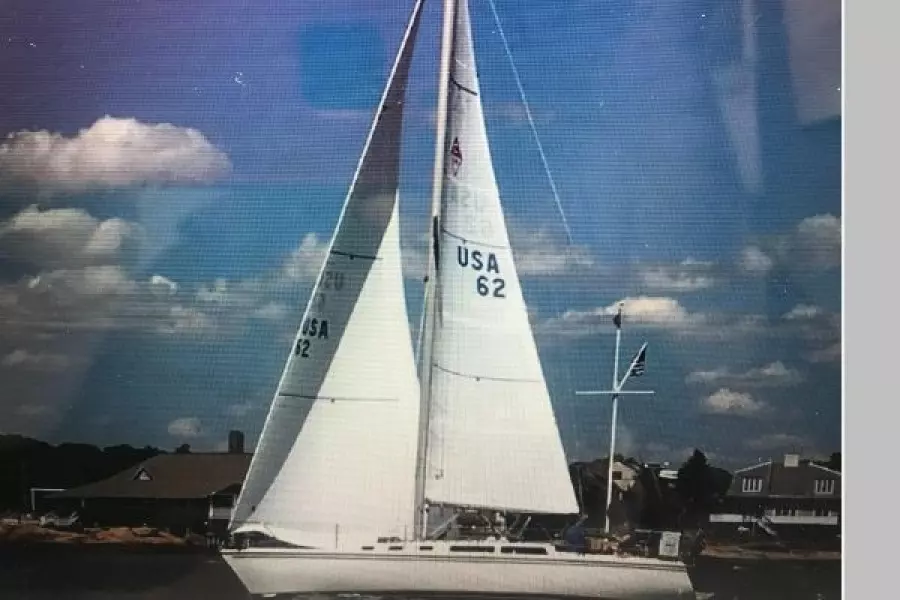 1986 Catalina C34