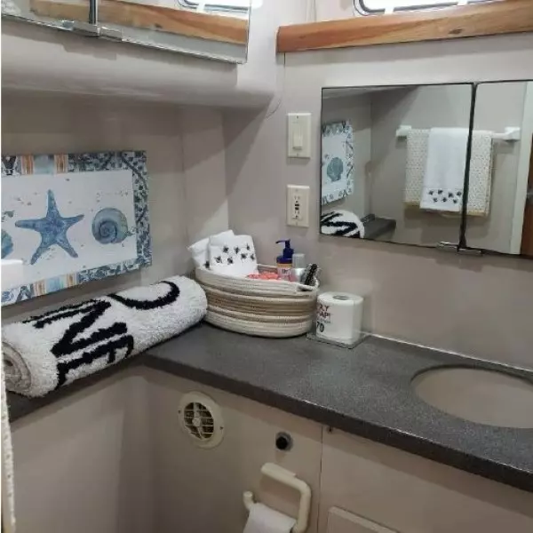 1996 Mainship 34 Motor Yacht