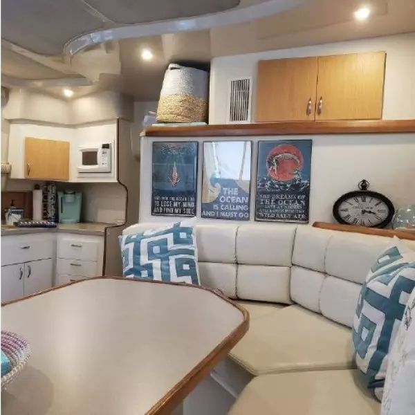 1996 Mainship 34 Motor Yacht