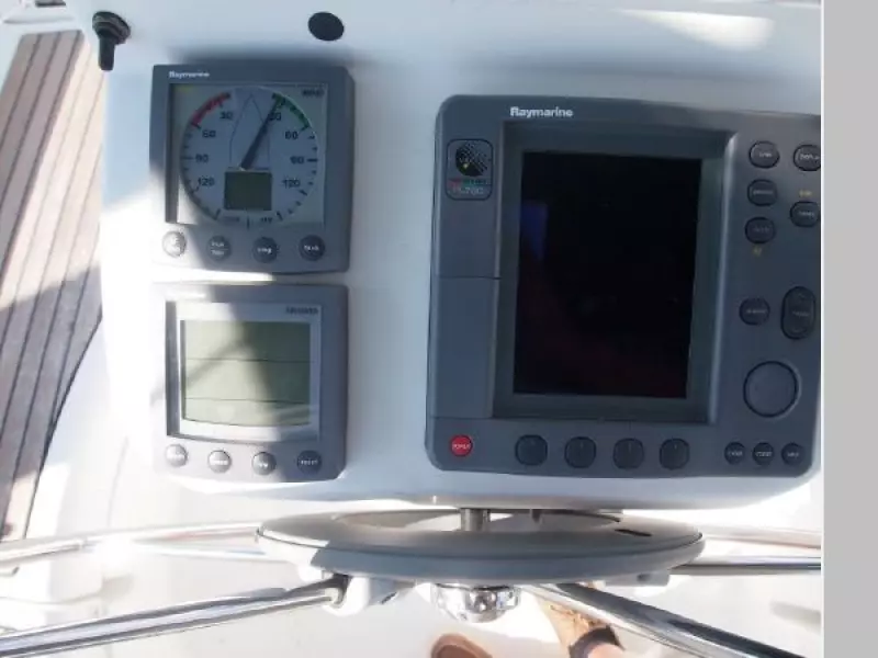 2004 Beneteau 331