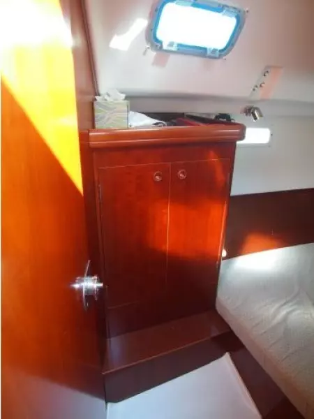 2004 Beneteau 331
