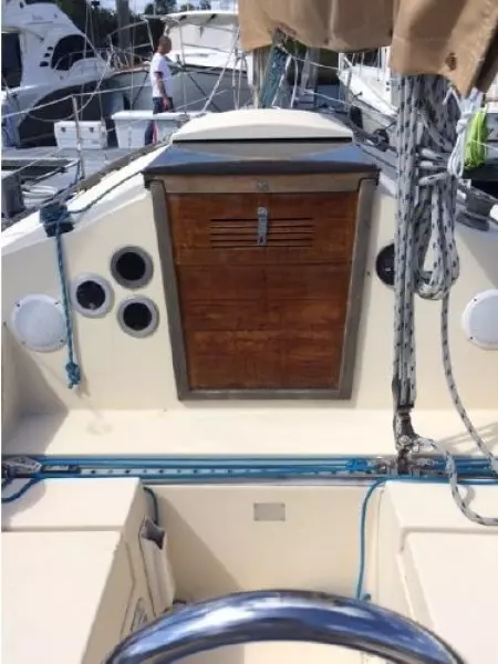 Altara 33ft C amp C Yacht For Sale