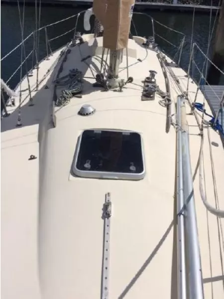 Altara 33ft C amp C Yacht For Sale