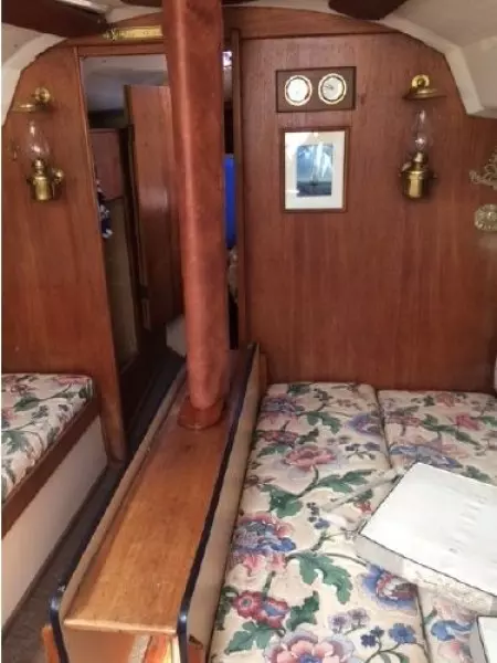 Altara 33ft C amp C Yacht For Sale