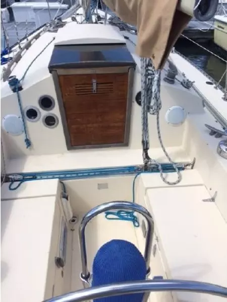 Altara 33ft C amp C Yacht For Sale