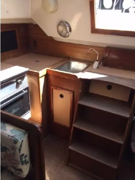 Altara 33ft C amp C Yacht For Sale