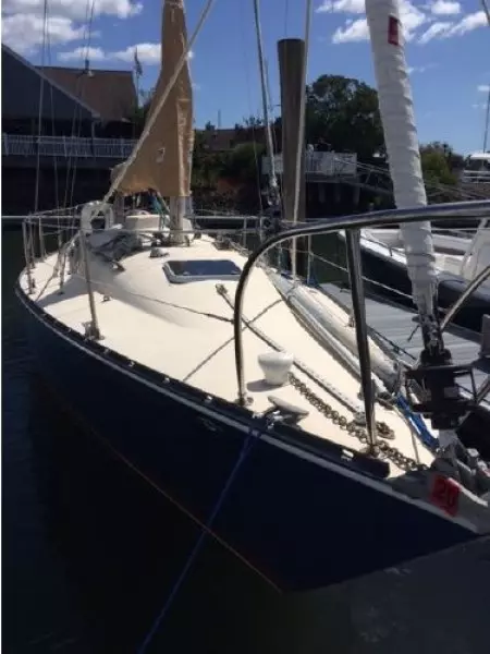 Altara 33ft C amp C Yacht For Sale