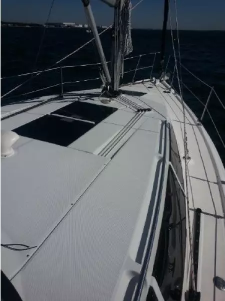 2013 Hunter 33