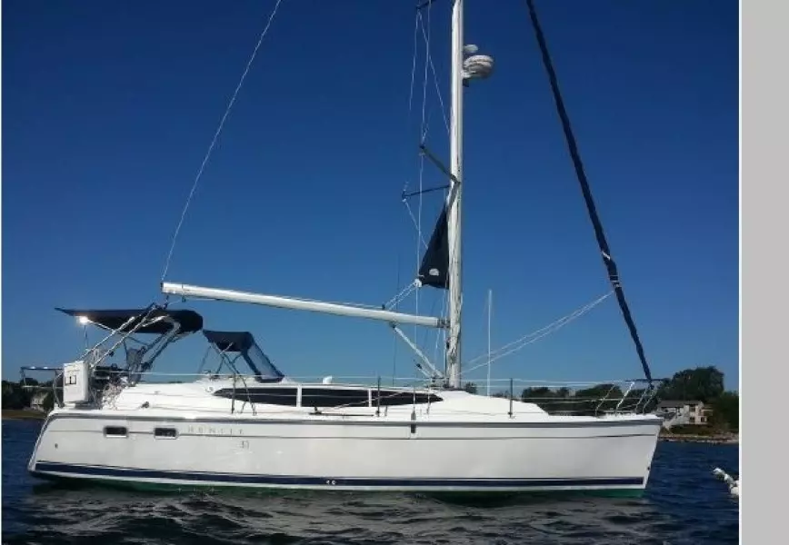 2013 Hunter 33
