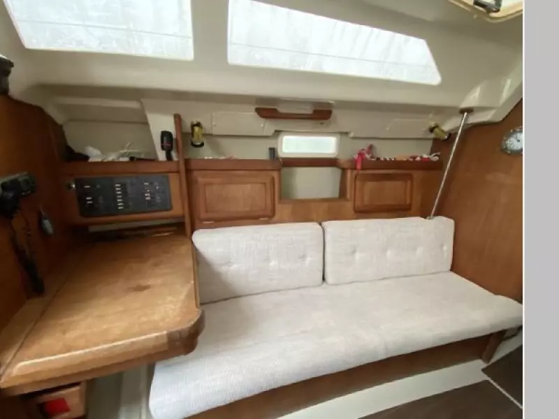 1993 Hunter 33.5